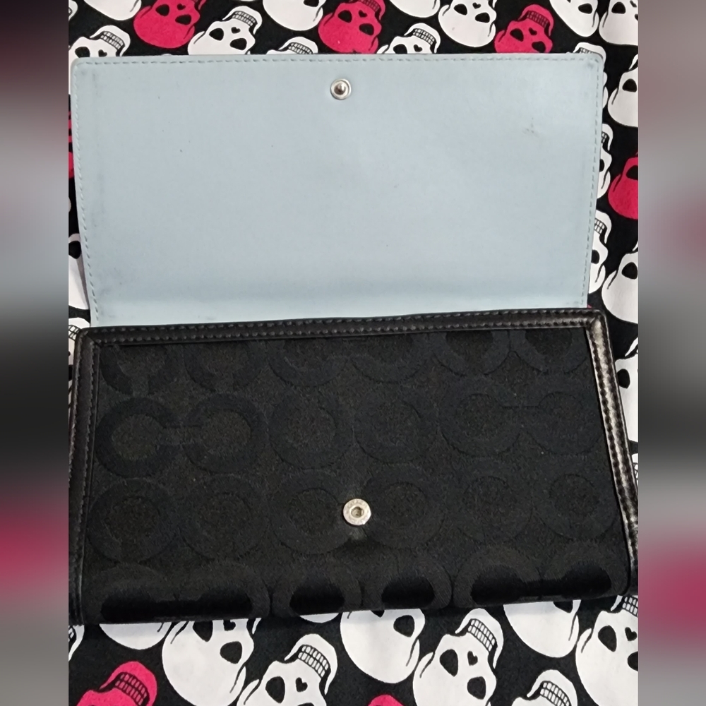 Coach Wallet - Picture 3 of 7